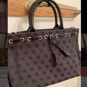 Dooney & Bourke Hand bag